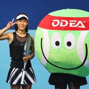 从长沙到湖州，同遇头号种子，从吞蛋到相持，杨一迪在进步