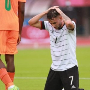 问鼎娱乐官网-打了一场毫无准备的败仗后，“三冠”昆茨何去何从？